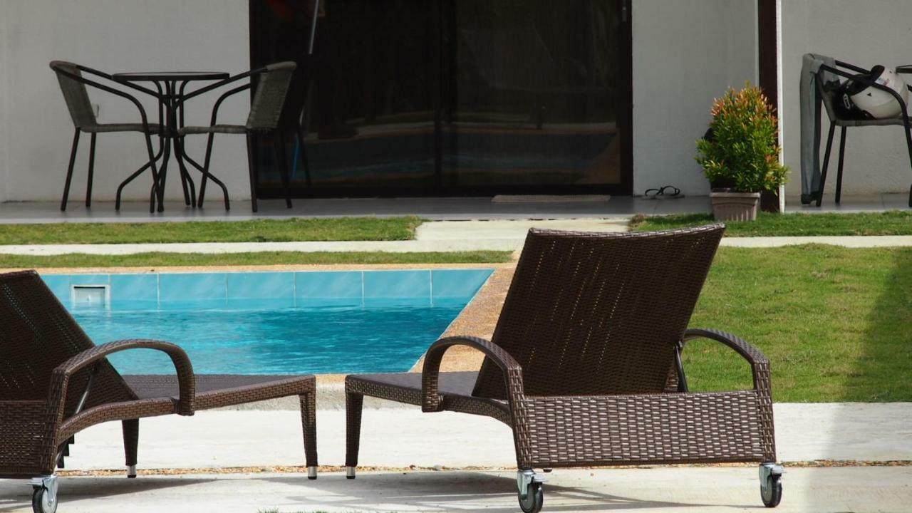 Panglao Moravian Apartments Extérieur photo